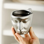 Metall berührendes Gesicht, kreative Keramik-Kuss-Kaffeetasse