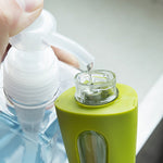 Küchenreinigungsbürste mit Wasserspray