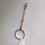 Modischer und praktischer Fingerzigarettenhalter