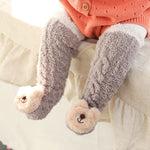 Flauschige Wintersocken für Babys